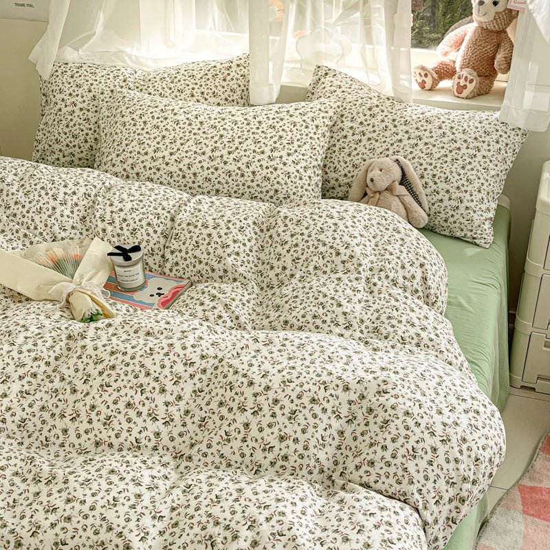 Vintage Blossom Bedding Set - WhisperLinens