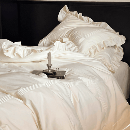Vintage Lace Ruffle Bedding Set / White - WhisperLinens