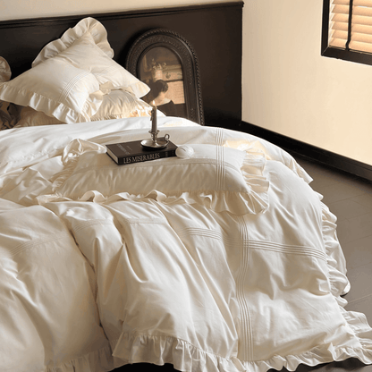 Vintage Lace Ruffle Bedding Set / White - WhisperLinens