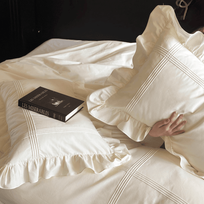Vintage Lace Ruffle Bedding Set / White - WhisperLinens