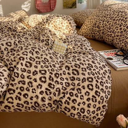 Vintage Leopard Print Bedding Set - WhisperLinens